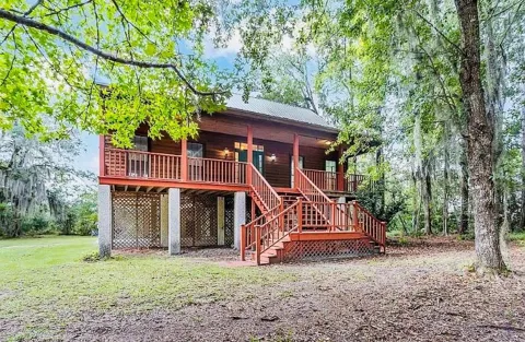 1525 W Black Island Road