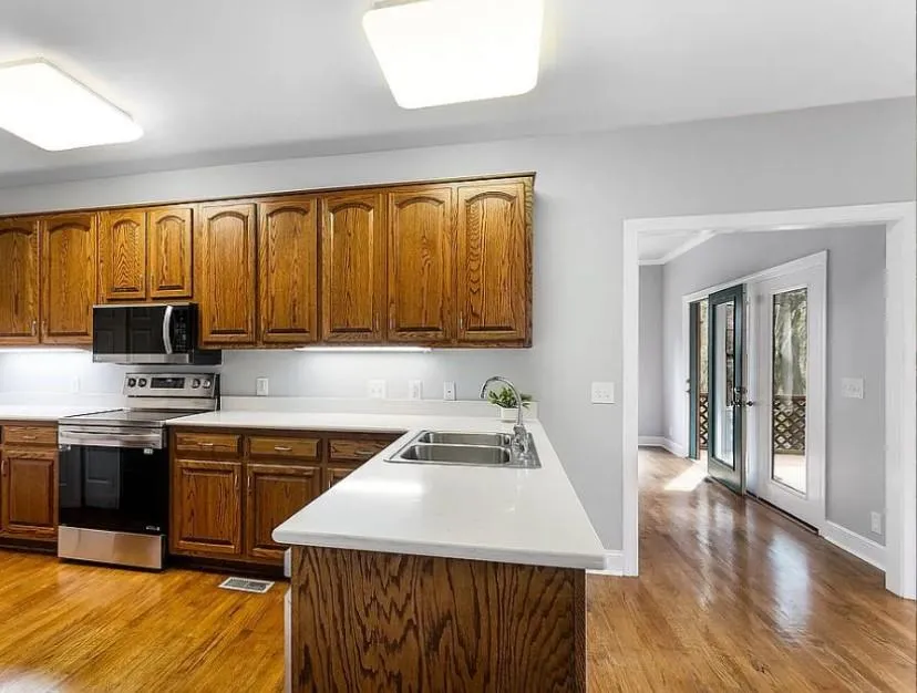 1525 W Black Island Road Darien, GA 31305