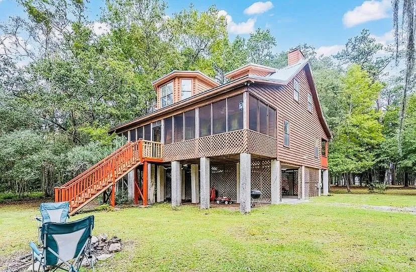 1525 W Black Island Road Darien, GA 31305