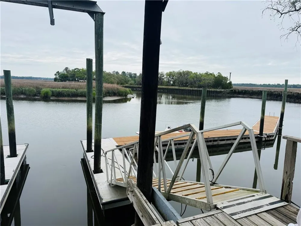 1525 W Black Island Road Darien, GA 31305