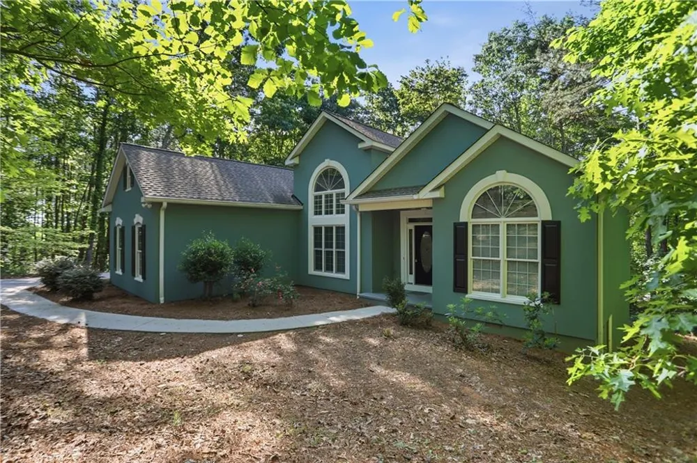 940 Cider Ridge Court Clarkesville, GA 30523