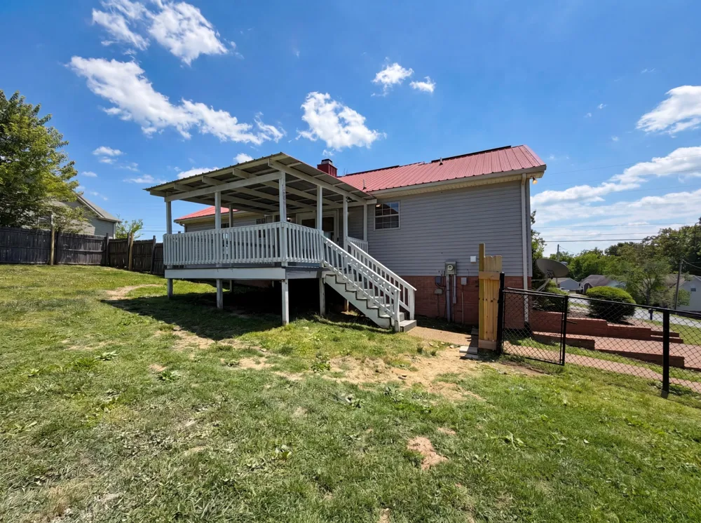 1037 Shadowbrook Dr Greenbrier, TN 37073