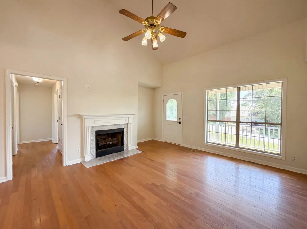 1037 Shadowbrook Dr Greenbrier, TN 37073