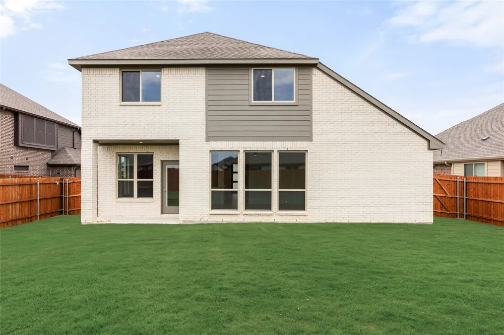 1112 Tanger Lane Crowley, TX 76036
