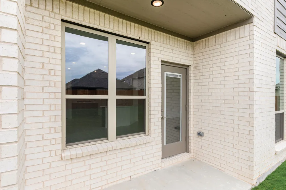 1112 Tanger Lane Crowley, TX 76036