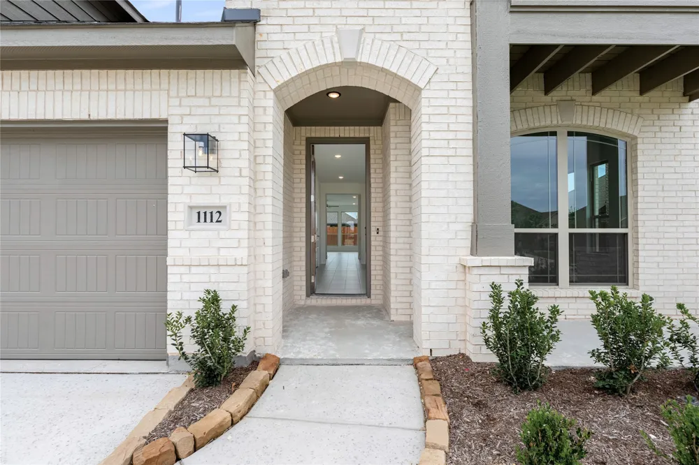 1112 Tanger Lane Crowley, TX 76036
