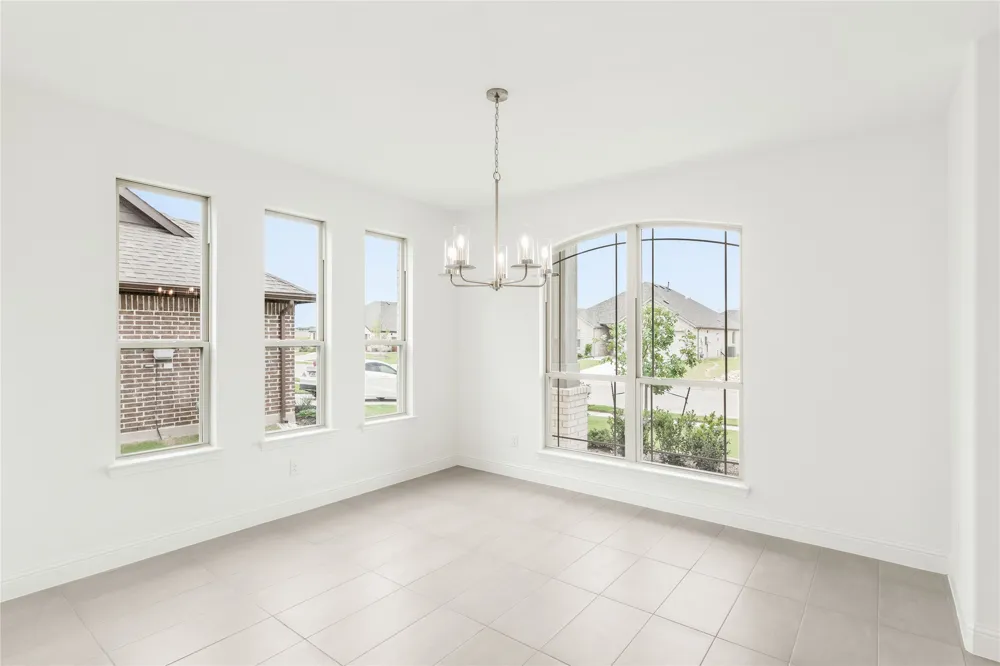 1112 Tanger Lane Crowley, TX 76036