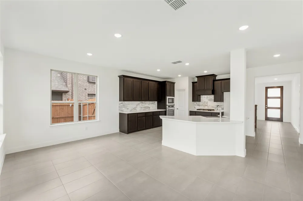 1112 Tanger Lane Crowley, TX 76036