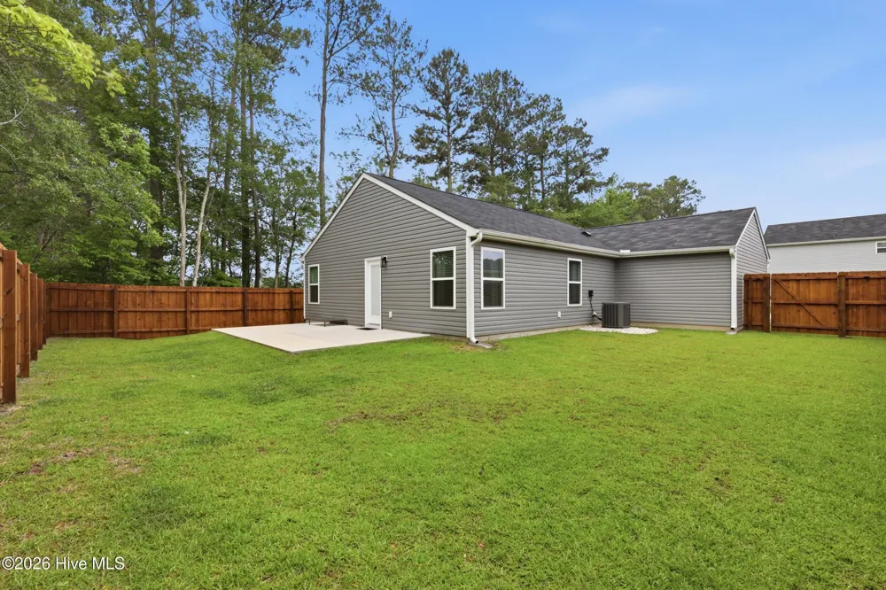 5256 Soybean Drive NE Winnabow, NC 28479