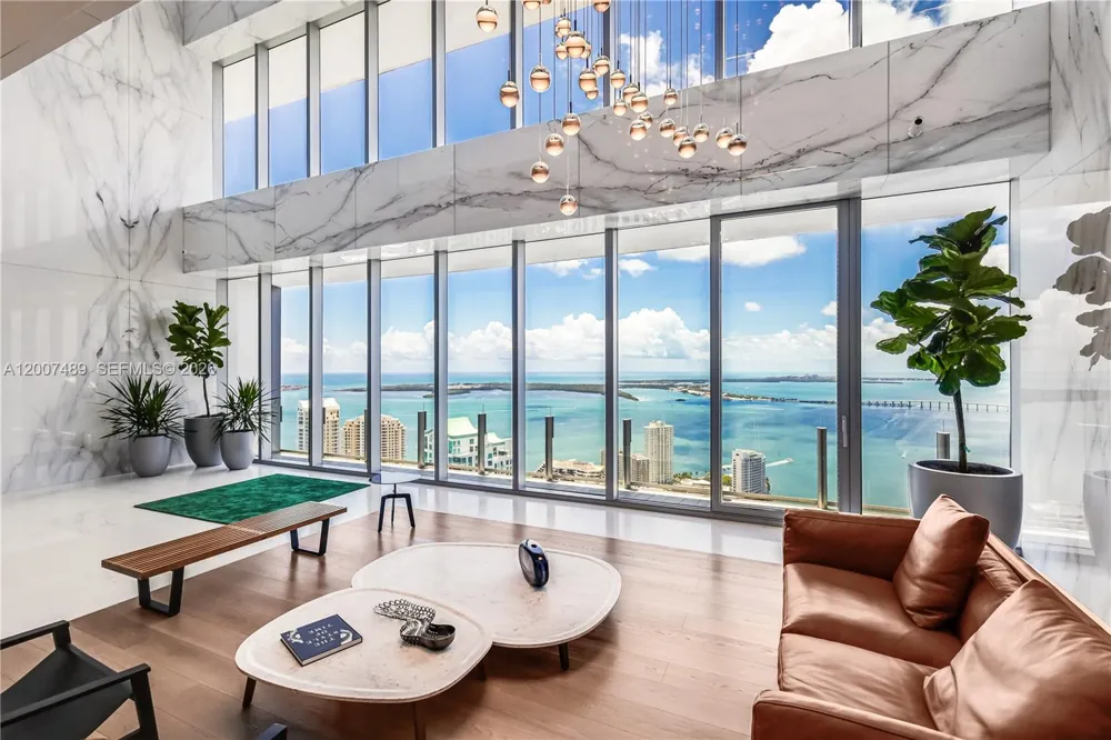 300 Biscayne Blvd Way #2802 Miami, FL 33131