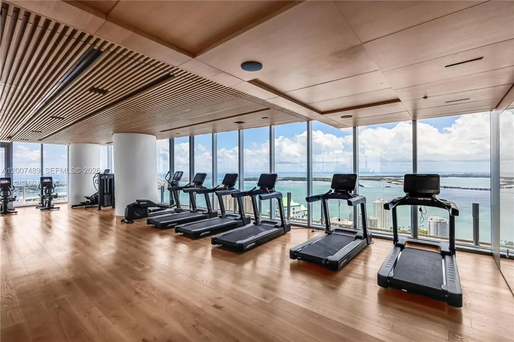 300 Biscayne Blvd Way #2802 Miami, FL 33131