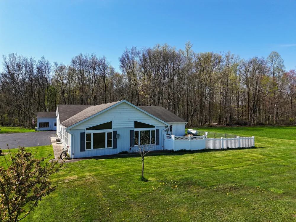 31643 Frost Street Pokagon Township, MI 49047