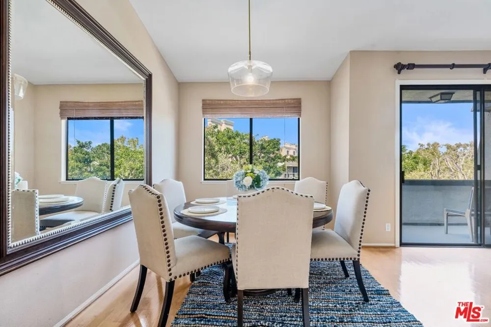 306 Bora Bora Way #305 Marina del Rey, CA 90292