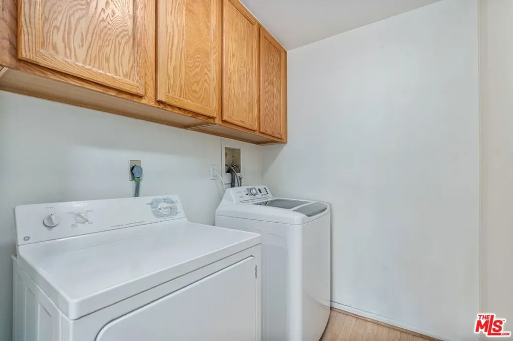 306 Bora Bora Way #305 Marina del Rey, CA 90292