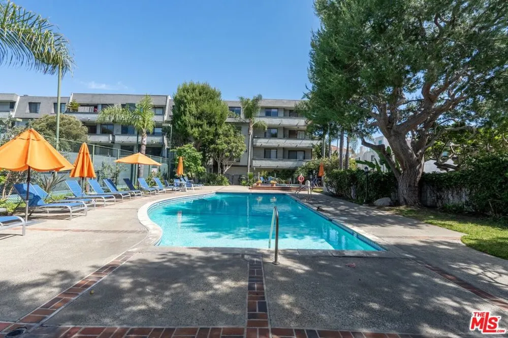 306 Bora Bora Way #305 Marina del Rey, CA 90292