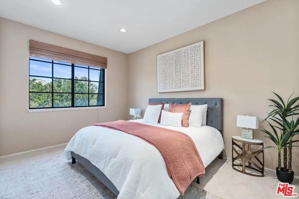 306 Bora Bora Way #305 Marina del Rey, CA 90292