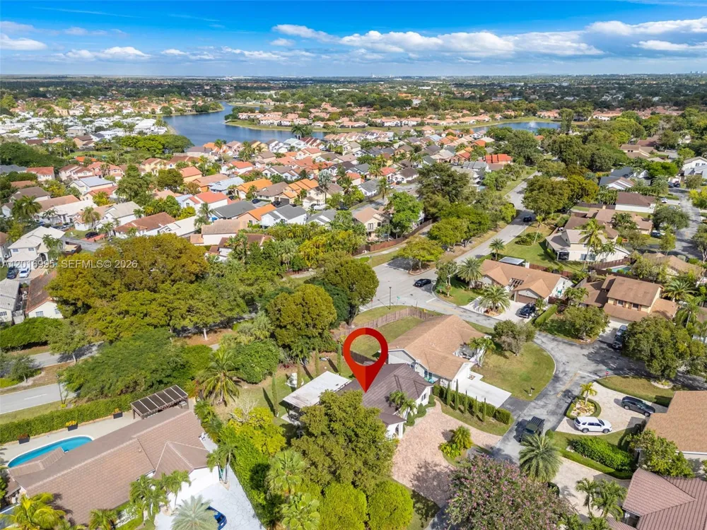 15325 SW 54th Ter Miami, FL 33185