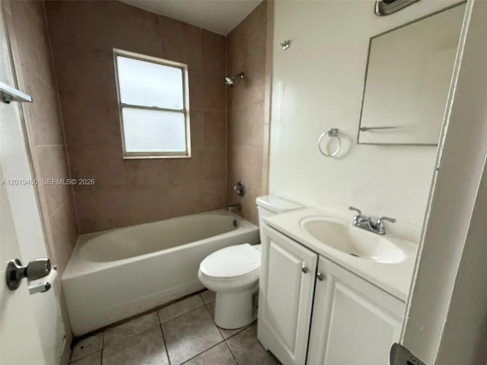 1604 Cypress Drive #1 Fort Myers, FL 33907