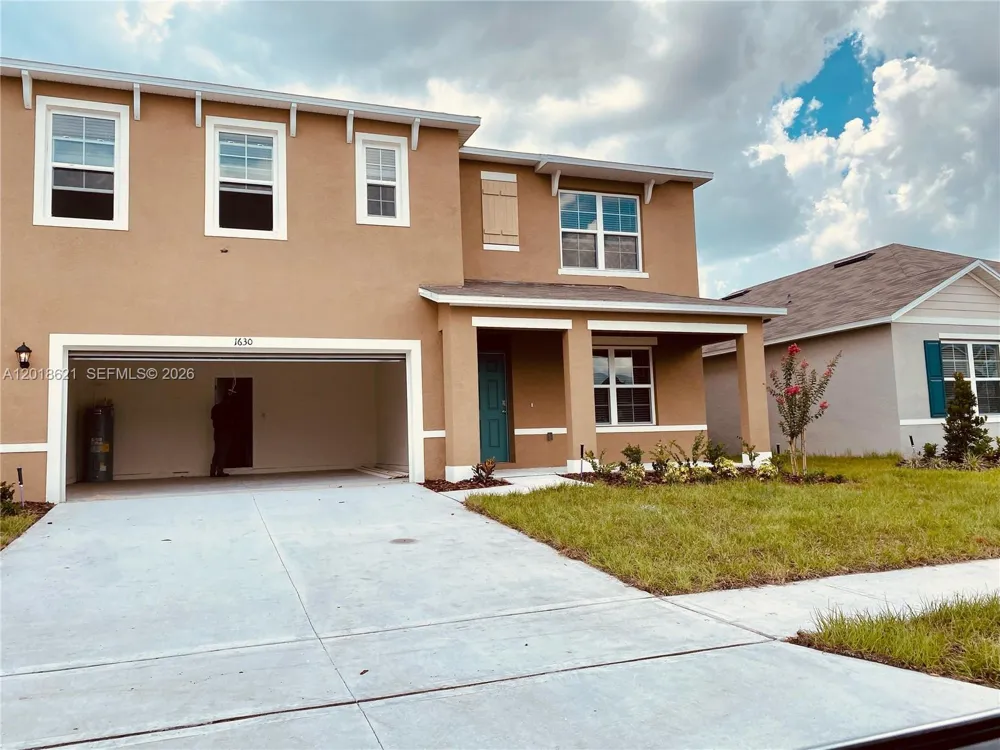 1630 Reddish Egret Davenport, FL 33897