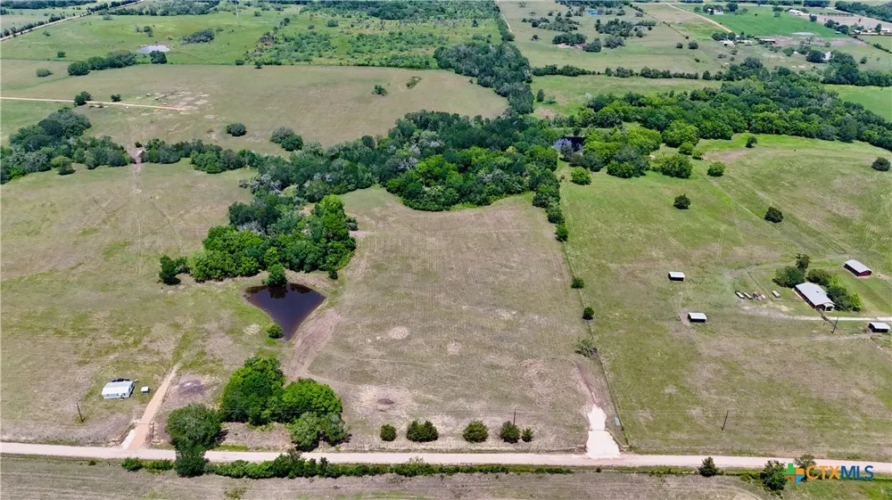 1049 Muehr Road Weimar, TX 78962