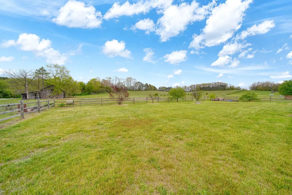 3427 Leeomi Drive Britton, MI 49229