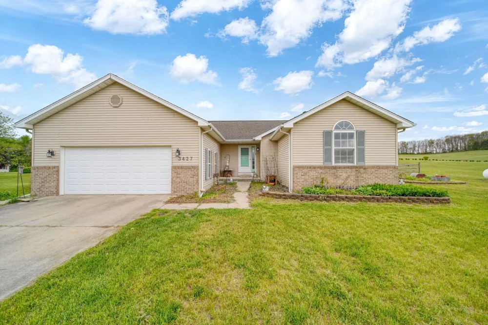 3427 Leeomi Drive Britton, MI 49229