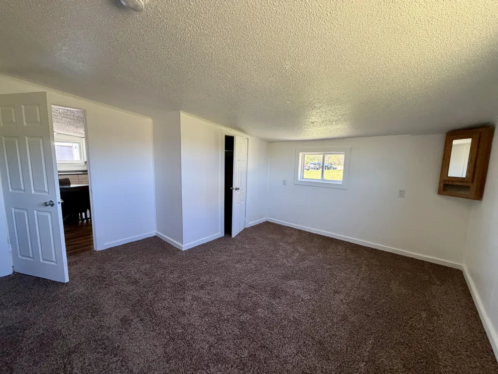 3261 Whitehall Road Muskegon, MI 49445