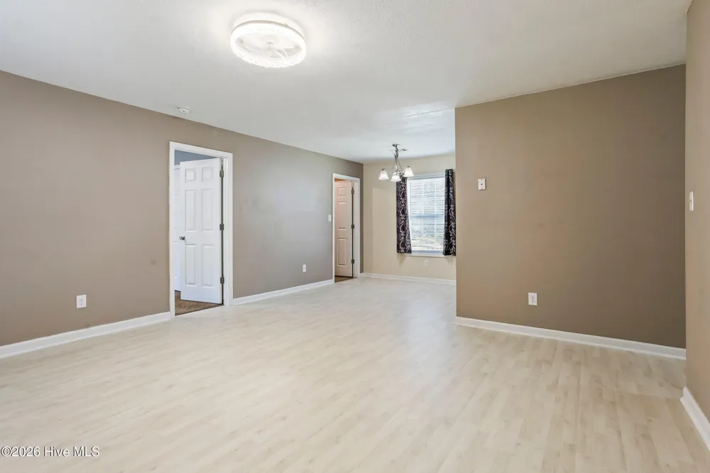 502 Violet Street Thomson, GA 30824