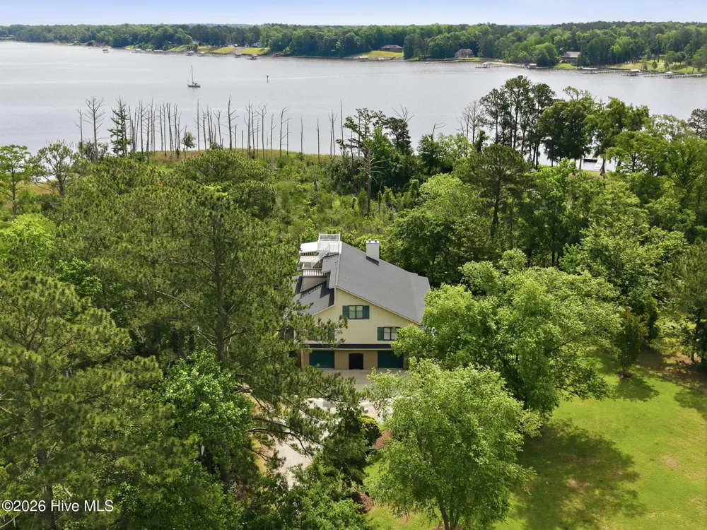 4269 Gilead Shores Rd Road Blounts Creek, NC 27814