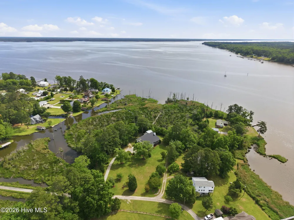 4269 Gilead Shores Rd Road Blounts Creek, NC 27814