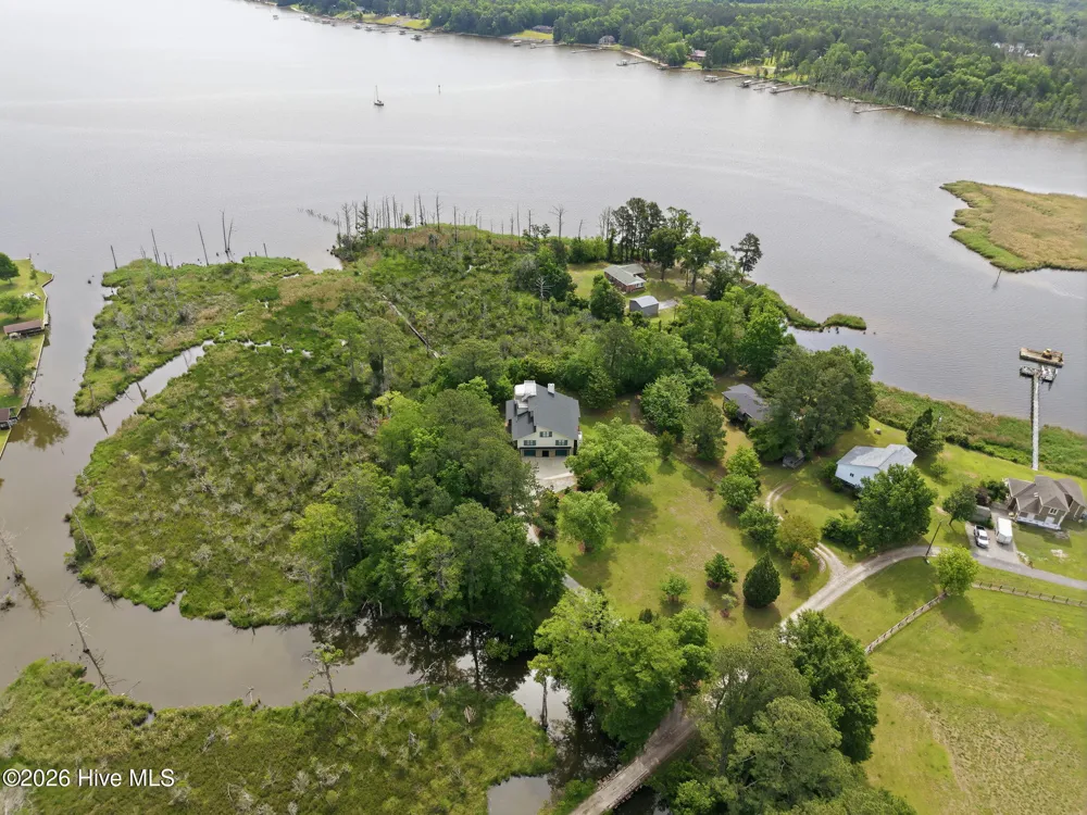 4269 Gilead Shores Rd Road Blounts Creek, NC 27814