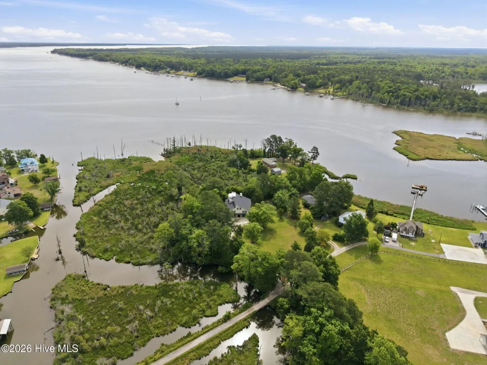 4269 Gilead Shores Rd Road Blounts Creek, NC 27814