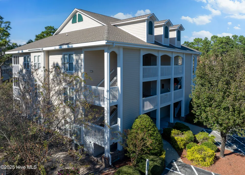 3350 Club Villas Drive ## 1706 Southport, NC 28461