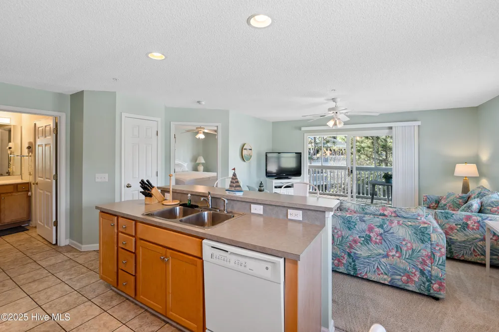3350 Club Villas Drive ## 1706 Southport, NC 28461