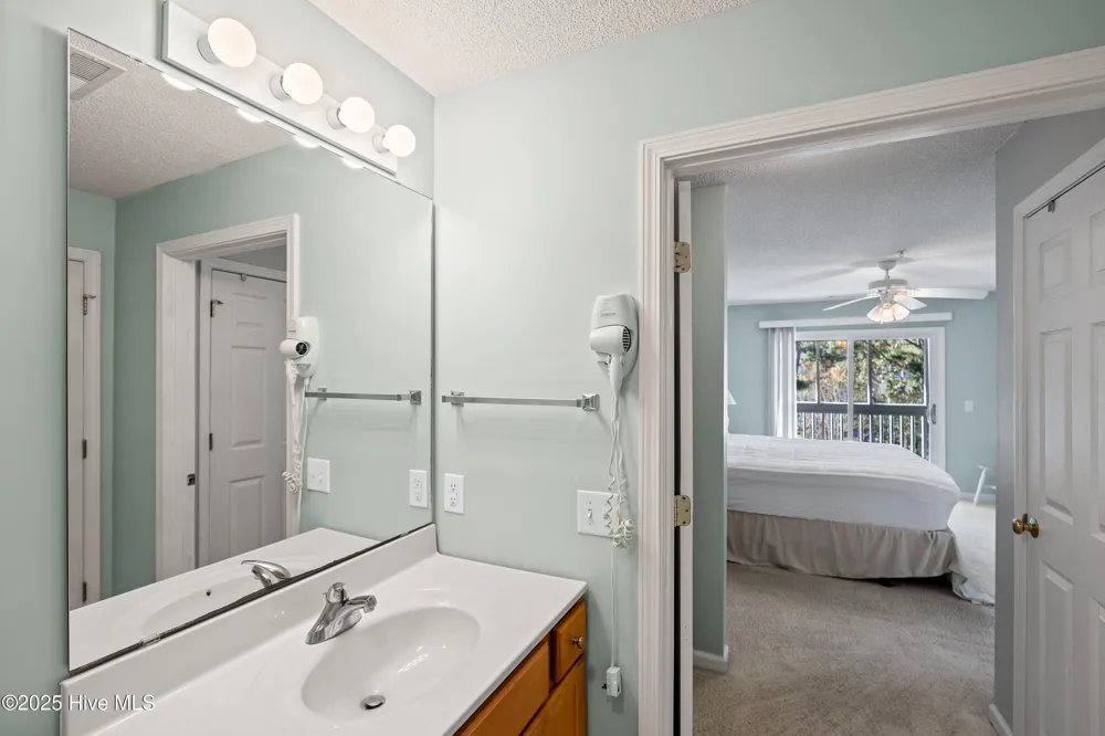 3350 Club Villas Drive ## 1706 Southport, NC 28461
