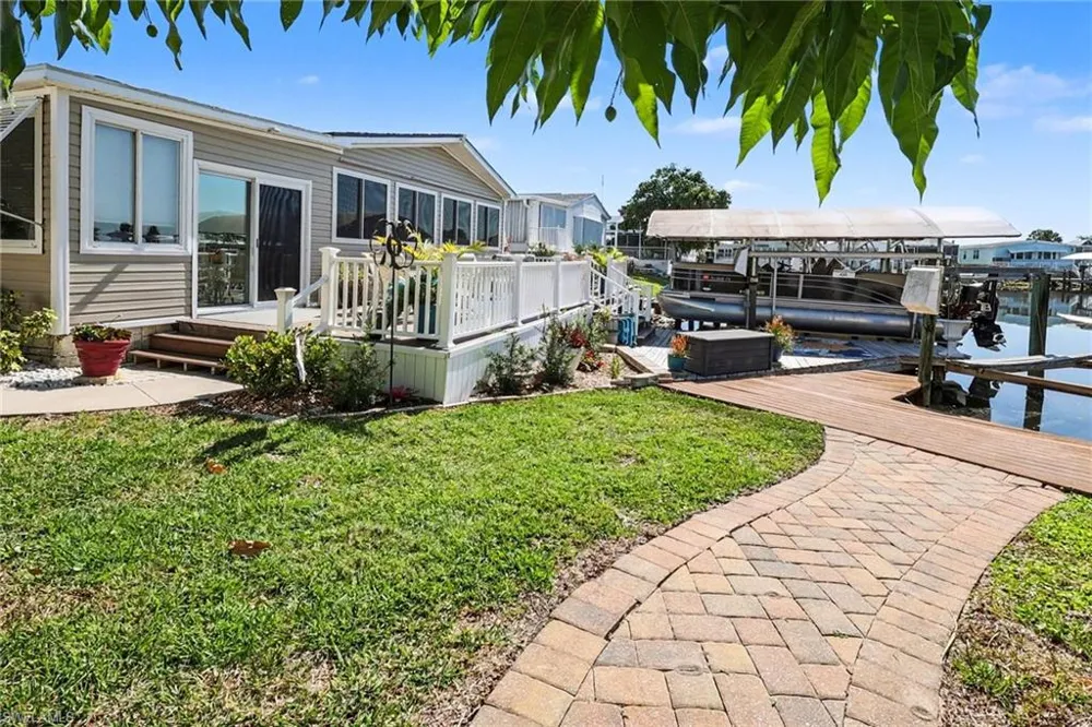 11111 Bayside Lane Fort Myers Beach, FL 33931