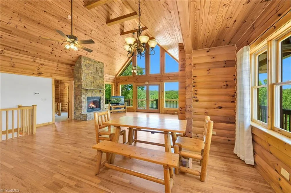 318 Heron Point Drive Wilkesboro, NC 28697