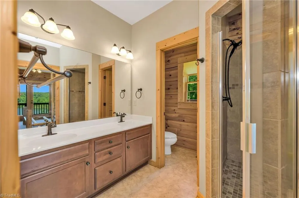 318 Heron Point Drive Wilkesboro, NC 28697