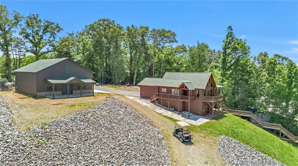 318 Heron Point Drive Wilkesboro, NC 28697