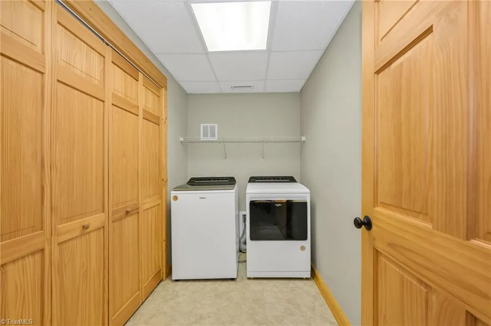 318 Heron Point Drive Wilkesboro, NC 28697