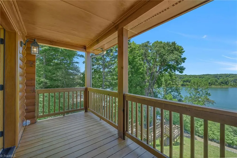 318 Heron Point Drive Wilkesboro, NC 28697