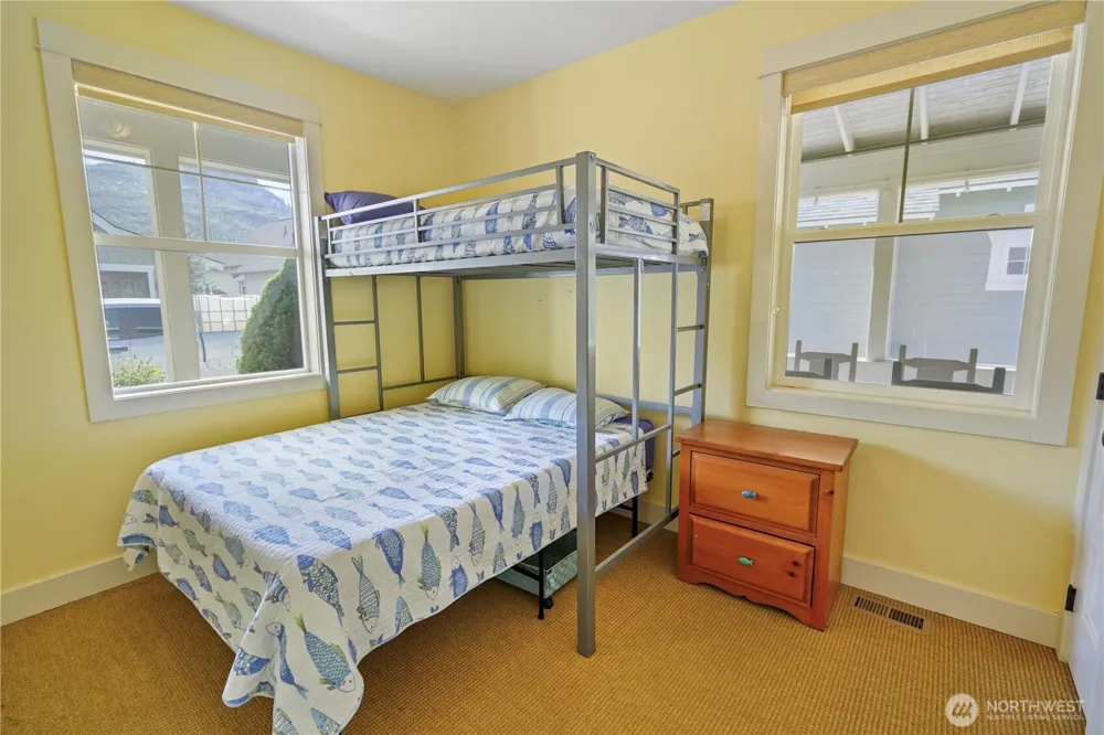 105 Flip Flop Lane Oroville, WA 98844