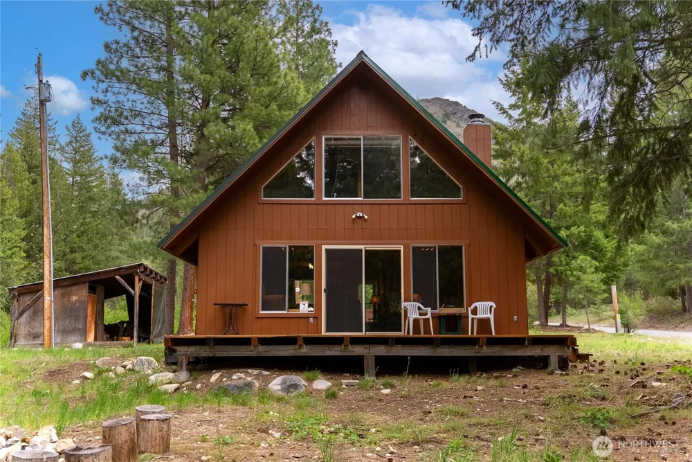 37 E Buttermilk Creek Road Twisp, WA 98856