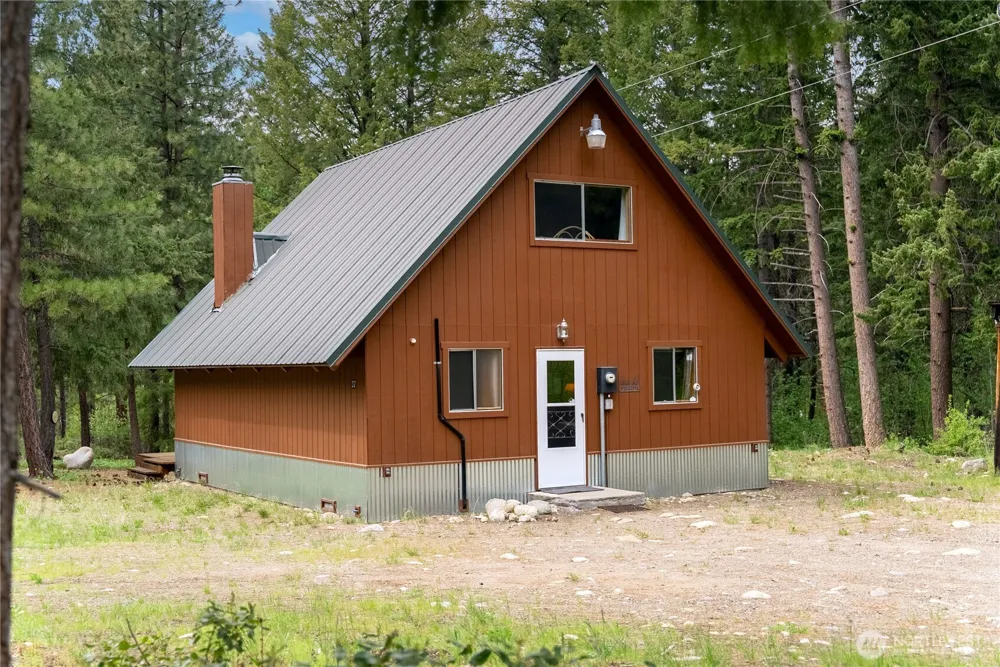 37 E Buttermilk Creek Road Twisp, WA 98856