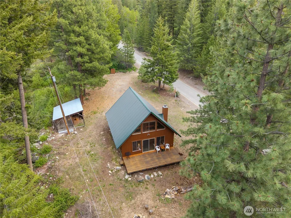 37 E Buttermilk Creek Road Twisp, WA 98856