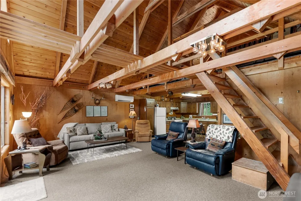 37 E Buttermilk Creek Road Twisp, WA 98856