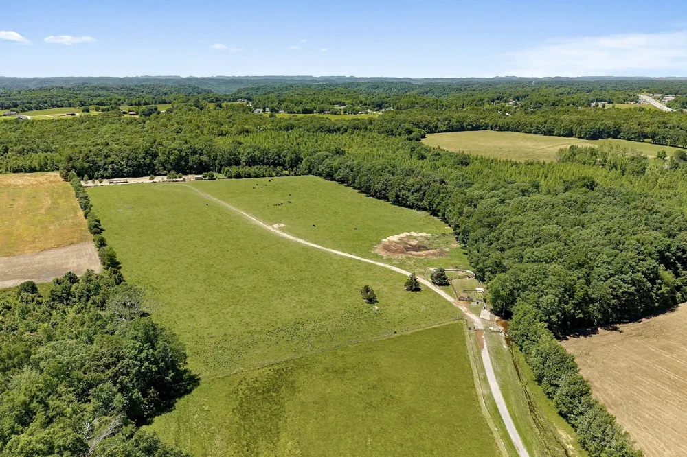 285 Harmony Ln Smithville, TN 37166