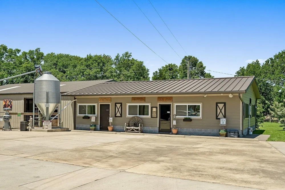 285 Harmony Ln Smithville, TN 37166