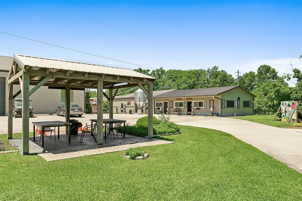 285 Harmony Ln Smithville, TN 37166