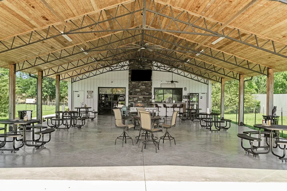 285 Harmony Ln Smithville, TN 37166